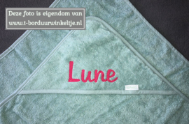 Badcape Stone Green 100 CM geborduurd met naam