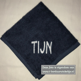 Monddoekje Navy Blue geborduurd met naam