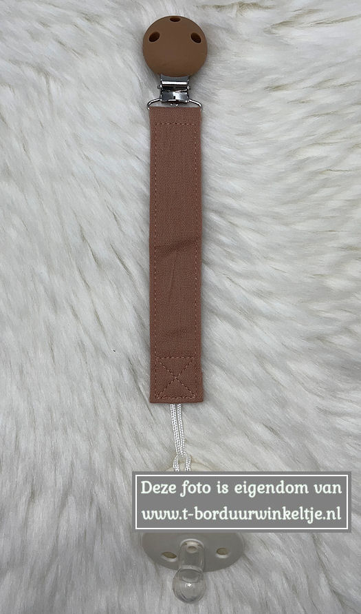 Speenkoord Caramel geborduurd met naam