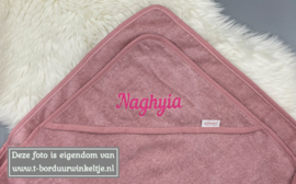 Badcape Sandstone Pink 80CM geborduurd met naam