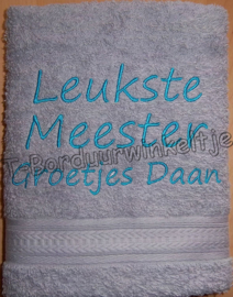 Handdoek Juf/Meester (50X100) geborduurd met naam