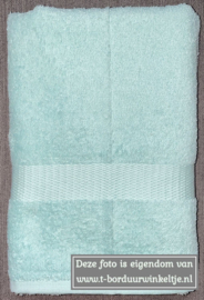 Handdoek Mint geborduurd met naam