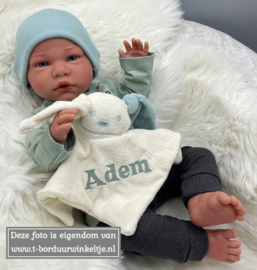 Tutpoppetje konijn Stone Green geborduurd met naam