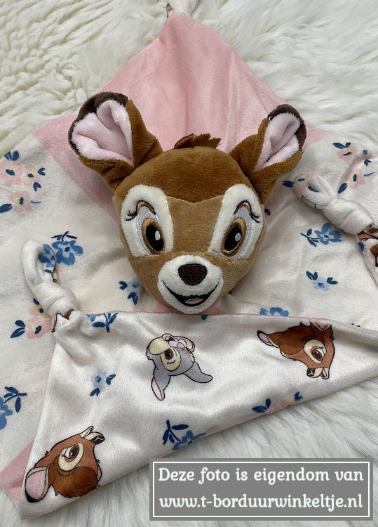Kroeldoekje Bambi geborduurd met naam