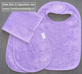 Slab, Schouderspuugdoek & Monddoek Lavendel geborduurd met naam