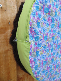 Drumtas Rond Groot (Bruin schaap, bloemetjes pastel met lichtgroen)