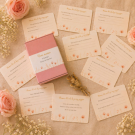 Moederdag kaartjes set – Voor mama | 10 invulkaarten met droogbloemen in cadeau doosje