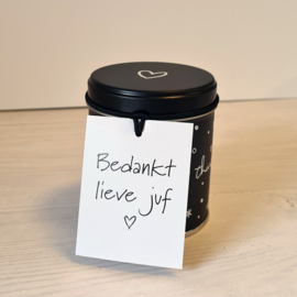 Cadeaublikje met kaarsje met tekst Durf, droom, geniet, lach, straal - cadeaukaartje lieve juf