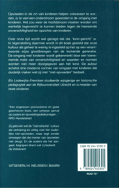 Op Opvoeding Aangewezen Een Kritiek Op De Wijze Van Omgaan Met Kinderen In Onze Kultuur ,  E. Lodewijks-Frencken