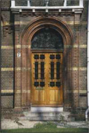 Hilversum architectuur en stedebouw 1850-1940 , Annette Koenders Serie: Monumenten Inventarisatie Project