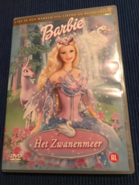 Barbie - Het Zwanenmeer stap in een weteld vol betovering