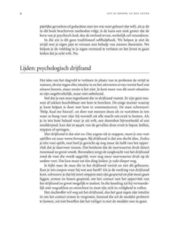 Uit je hoofd, in het leven een werkboek voor een waardevol leven met mindfulness en acceptatie en commitment therapie , Steven Hayes
