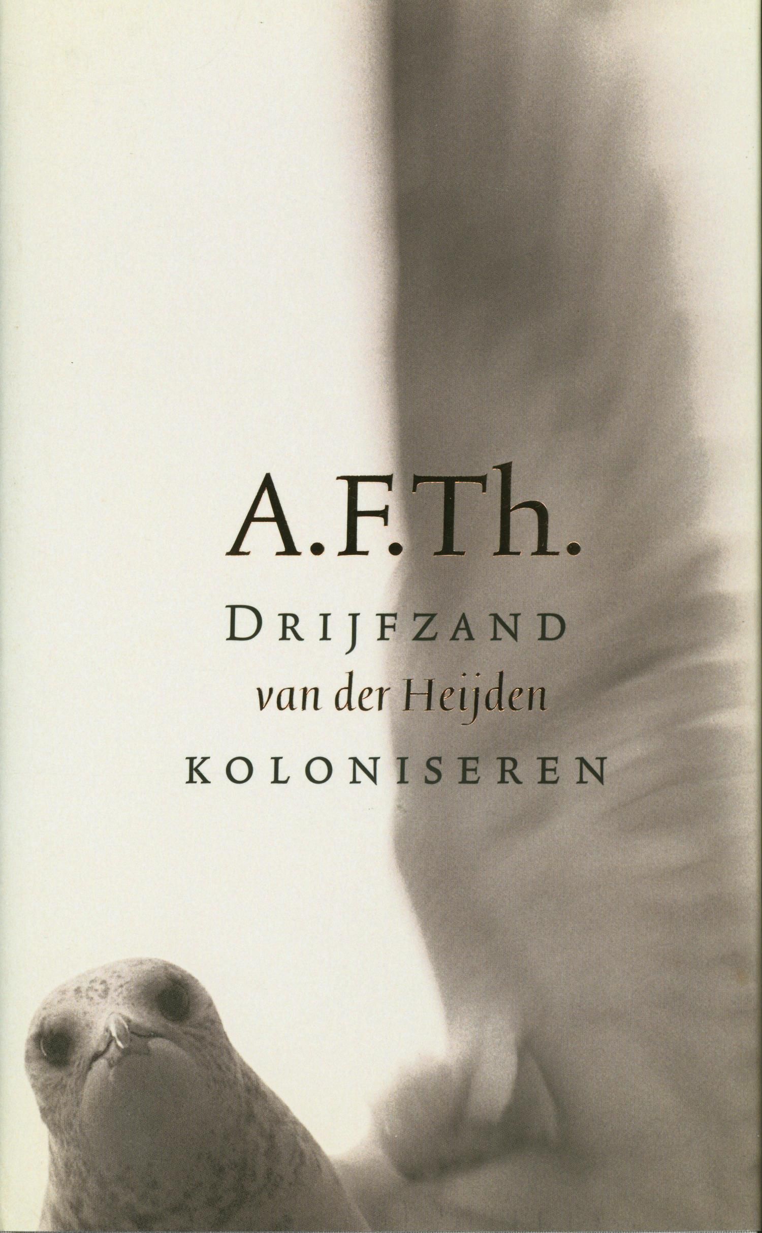 Drijfzand koloniseren de erven Movo , A.F.Th. van der Heijden