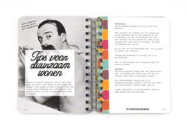 Yes! Op kamers Alles wat je nooit hebt willen weten over het huishouden, en nog véél meer! Uitgever: Imagebooks Factory Bv