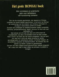 Grote bonsai-boek Een onmisbare en praktische gids voor liefhebbers van kunstzinnig tuinieren ,  Peter Chan