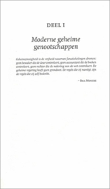 Regeren Vanuit Het Duister de ware macht van vrijmetselarij, de Priorij van Sion, Illuminati, Skull and Bones onthuld ,  Jim Marss