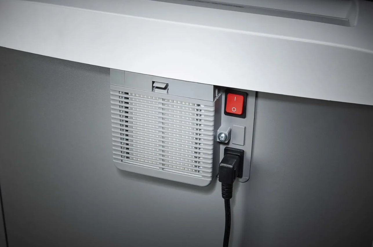 Papiervernietiger 410air CC 4x40 24-26 vel P4 / P-4