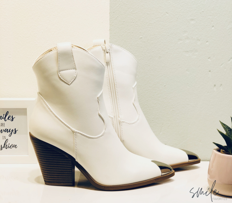 Musthave Dames Enkellaarsjes met stalen neus Wit Musthave Dames Enkellaarsjes met stalen neus Wit