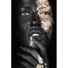 Dark skinned girl with fingers vanaf €279,00