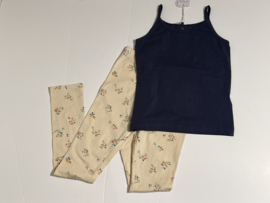 The New topje voor meisje van 7 / 8 jaar met maat 122 / 128