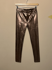 Levv broek voor meisje van 16 jaar met maat 176