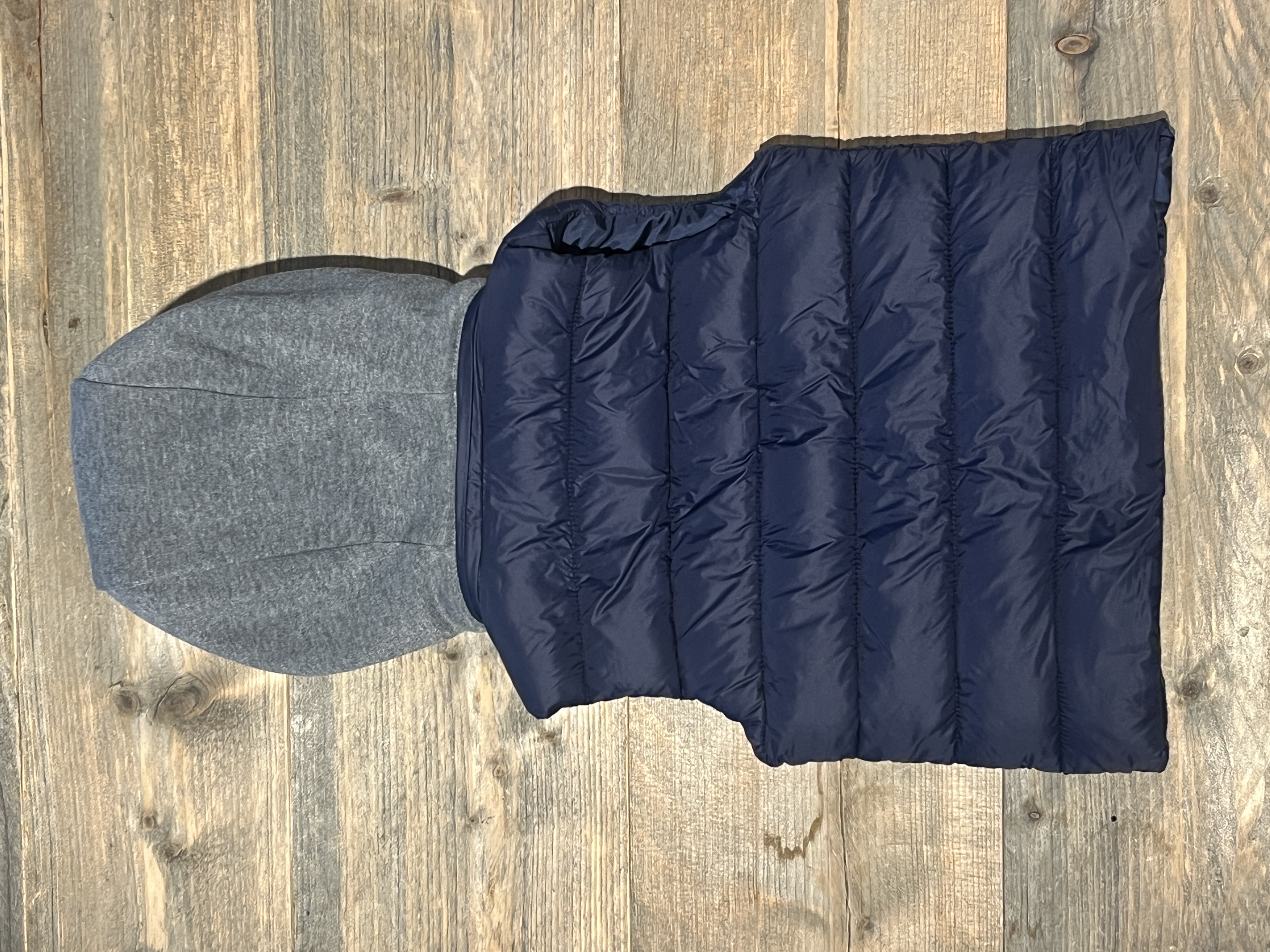 Guess bodywarmer voor jongen van 1  jaar met maat 80