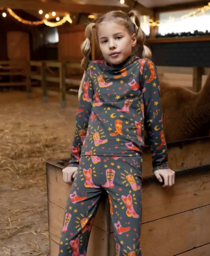 Ammehoela coltrui voor meisje van 8 / 10 jaar met maat 128 /140