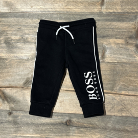 Hugo Boss joggingbroek voor jongen van 9 maanden met maat 74