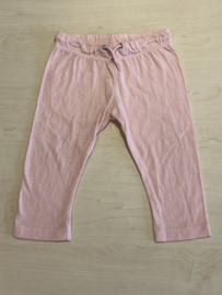 Kidscase joggingbroek voor meisje van 9 maanden met maat 74