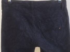 Tommy Hilfiger broek voor meisje van 14 jaar met maat 164