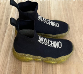 Moschino schoenen voor meisje met schoenmaat 26