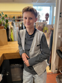Vingino gilet voor jongen van 10 jaar met maat 140