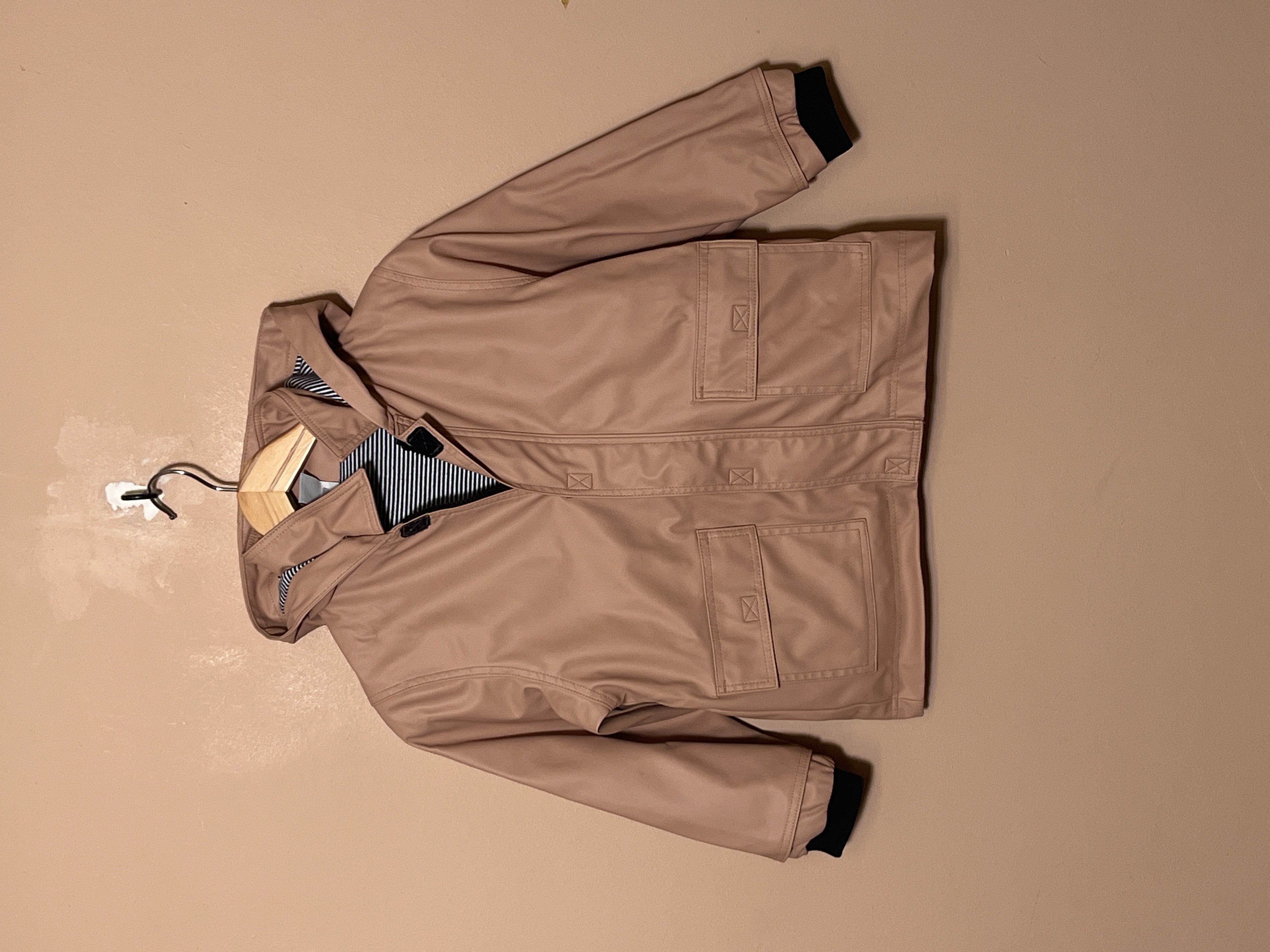 Petit Bateau regenjas voor meisje van 3 jaar met maat 98