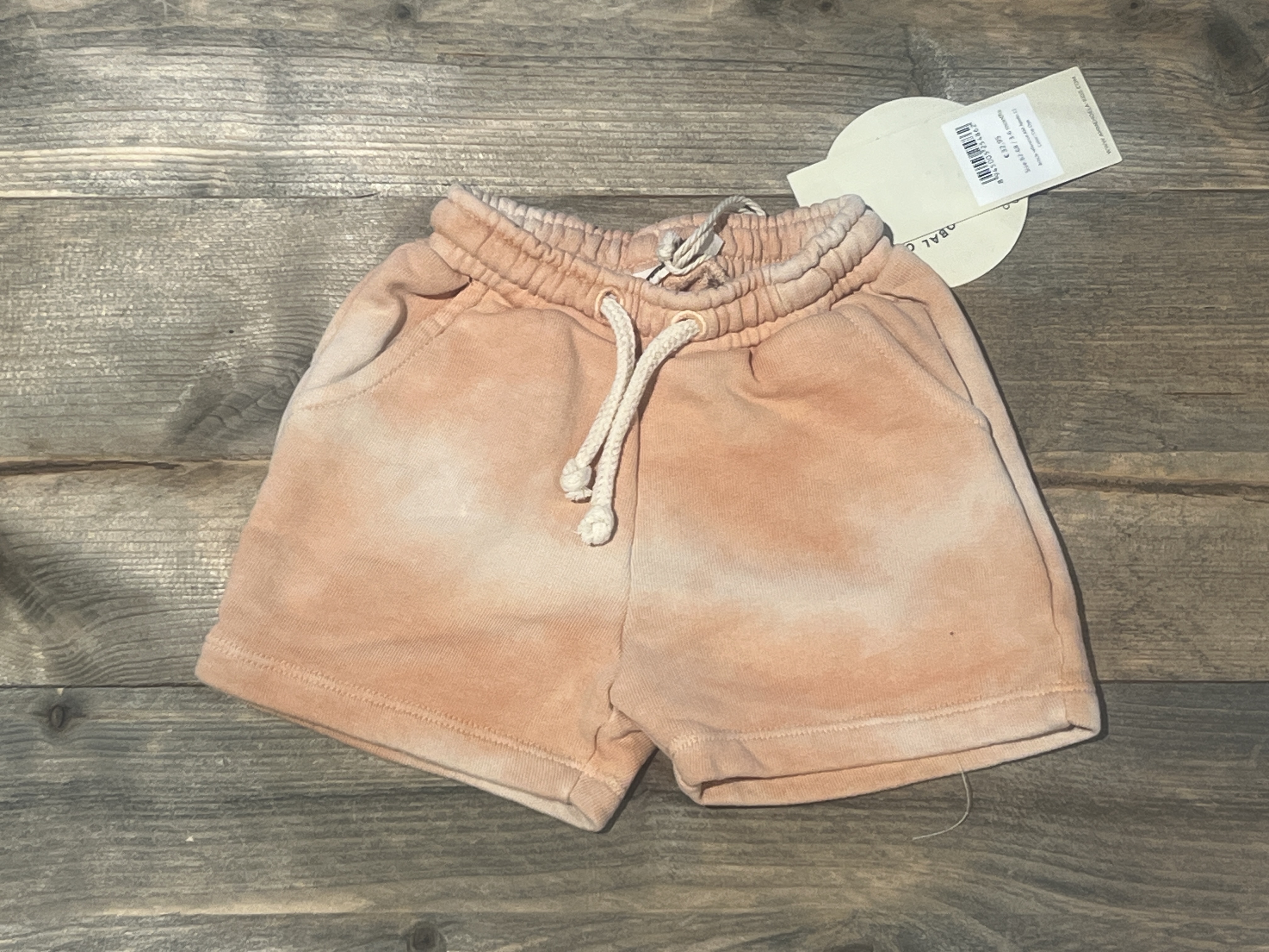 Ammehoela korte broek voor jongen van 3 / 6 maanden met maat 62 / 68
