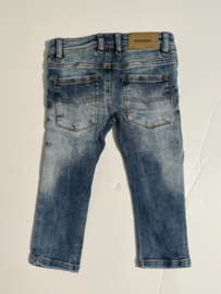 Diesel broek voor jongen van 18 maanden met maat 86