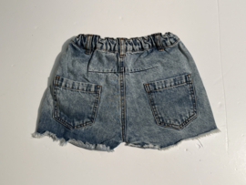 Main Story korte broek voor meisje van 2 jaar met maat 92
