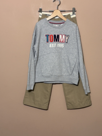 Tommy Hilfiger trui voor meisje van 12 jaar met maat 152