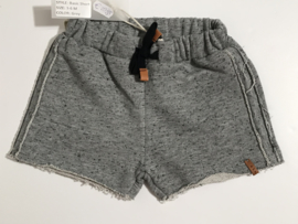 Nixnut korte broekje voor jongen of meisje van 3 / 6 maanden met maat 62 / 68