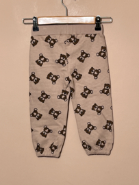 The New broek voor jongen of meisje van 2 jaar met maat 92