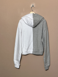 Calvin Klein hoodie voor meisje  van 16 jaar met maat 176