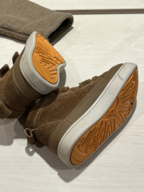 Uggs sneakers hoog voor jongen met schoenmaat 26