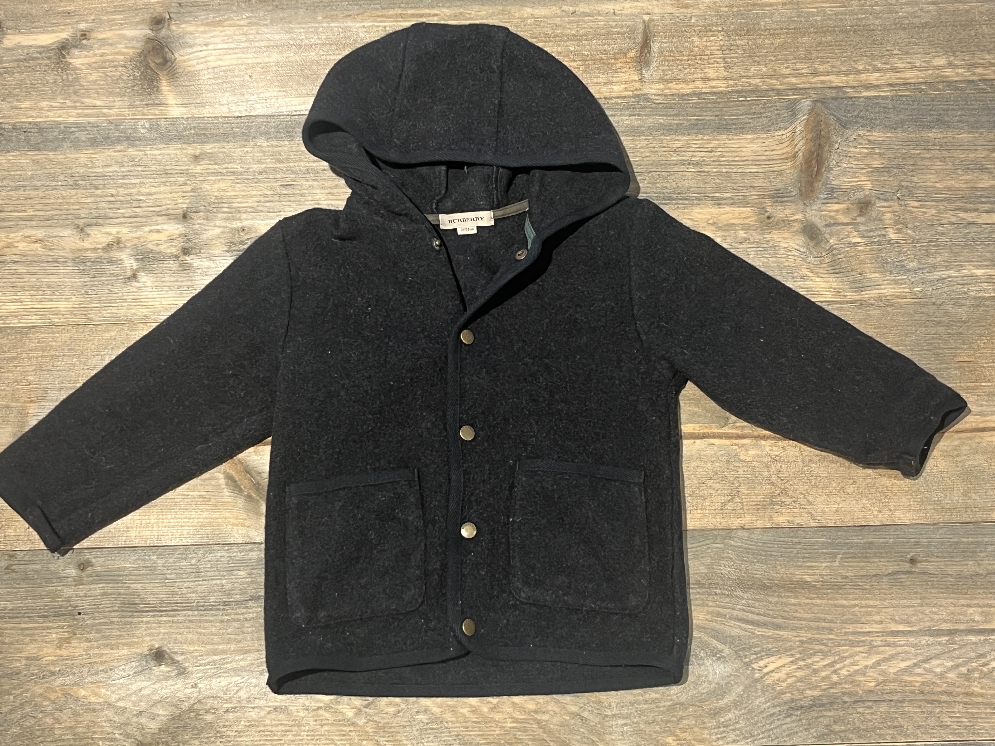 Burberry  jas voor jongen van 3 jaar met maat 98