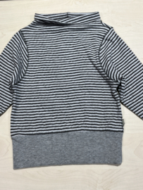Kidscase trui voor meisje van 4 jaar met maat 104