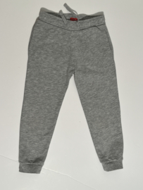 Guess joggingbroek voor meisje van 4 jaar met maat 104