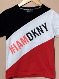 DKNY t-shirt voor jongen van 8 jaar met maat 128