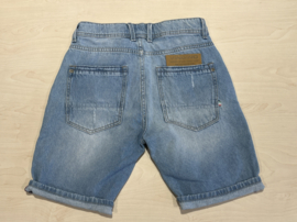 Vingino korte broek voor jongen van 12 jaar met maat 152