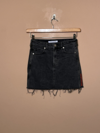 Calvin Klein spijkerrokje voor meisje van 12 jaar met maat 152