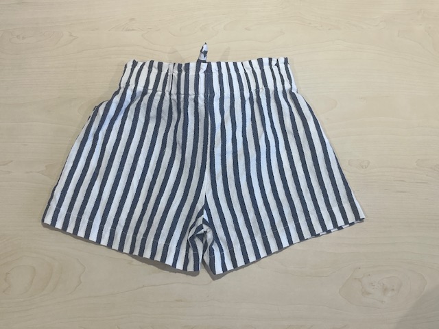 Mayoral korte broek voor meisje van 4 jaar met maat 104
