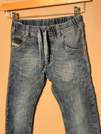 Diesel broek voor jongen van 8 jaar met maat 128