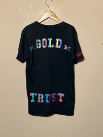 In Gold We Trust t-shirt voor jongen of meisje van 10 / 12 jaar met maat 140 / 152